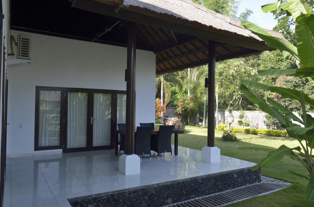 Villa Danison Umeanyar Екстер'єр фото